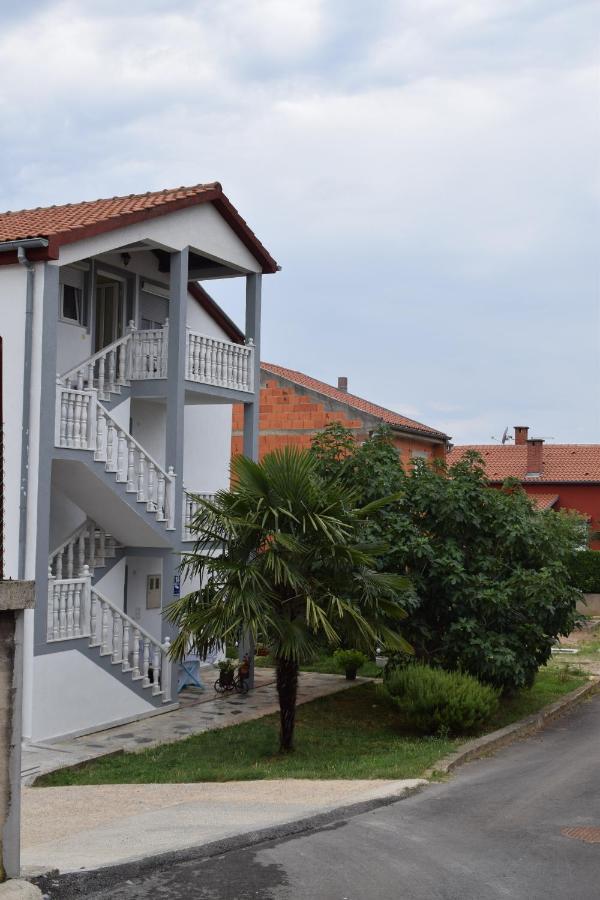 Apartments Malinska-Kajkic Exterior photo